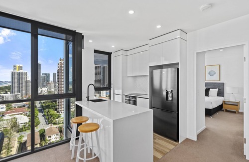 Broadbeach Apartment | Opus - GCLR