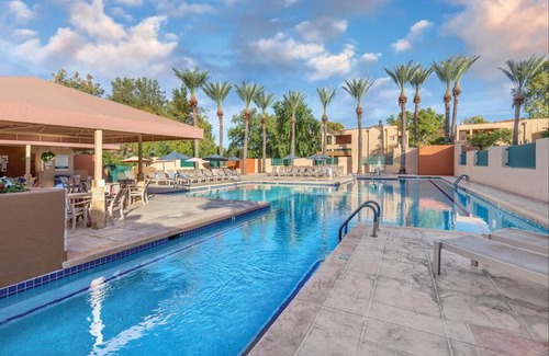 Paradise Valley Village Resort | Orange Tree Resort