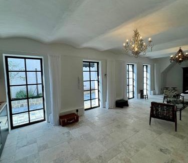 Weiden am See Apartment | Orangerie