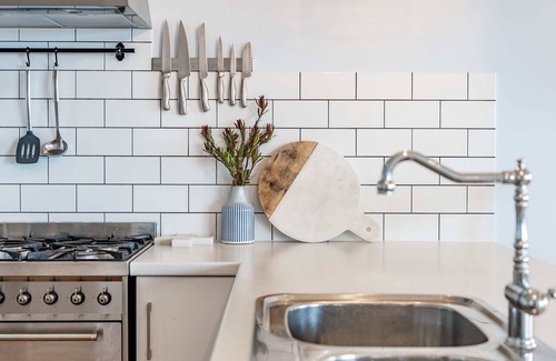 Encounter Bay House | Orca Beach House, Encounter Bay - Wi-Fi and Linen Included
