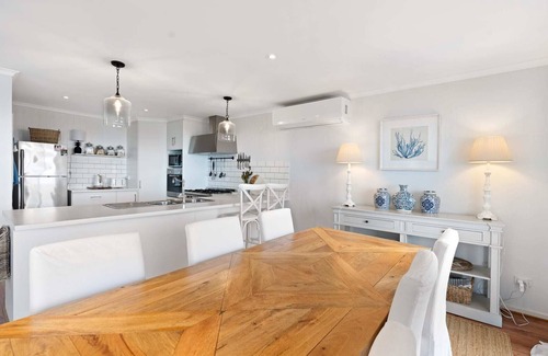 Encounter Bay House | Orca Beach House, Encounter Bay - Wi-Fi and Linen Included