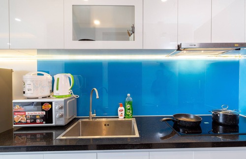 Phu Nhuan Apartment | Orchad Apartment 1BR near aiport, free POOL, GYM, BBQ.