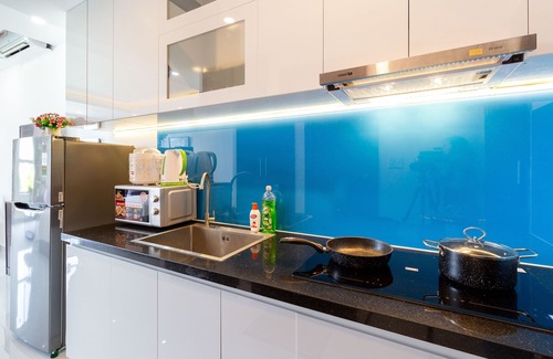 Phu Nhuan Apartment | Orchad Apartment 1BR near aiport, free POOL, GYM, BBQ.