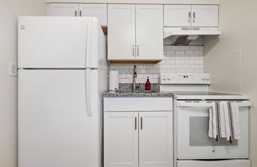 Columbus Apartment | Orchard Bend: 1BR, 1BA Apt near NCH