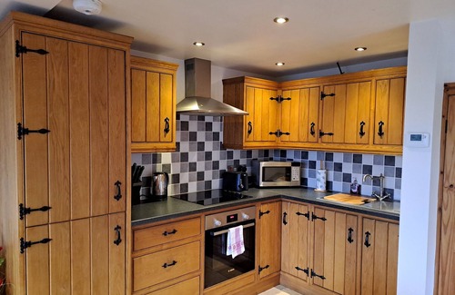 Checkley Cottage | ORCHARD COTTAGE, pet friendly, character holiday cottage in Cheadle