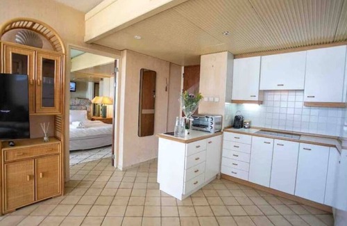 Tel Aviv City Center Apartment | Orchid Hotel Beachfront 2BR Apartment