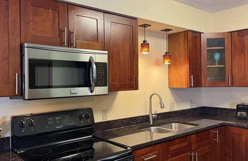 Put-in-Bay Condo | Original Poolview Condo Newly Remodeled - Sleeps 8 - 2 Bedroom 2 Full Bath C5