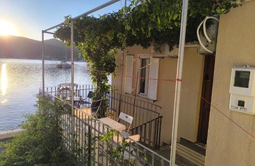 Vathy House | ORION (ΩΡΙΩΝ)