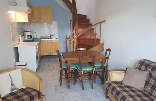 Duil-sur-le-Mignon House | Orion Les Constellations