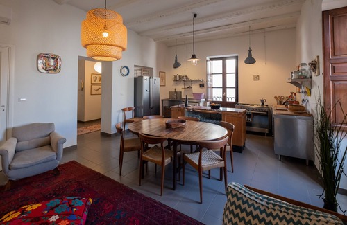 Ortigia Apartment | Ortigia/Elegant historical apartment with Sea and Roof top views