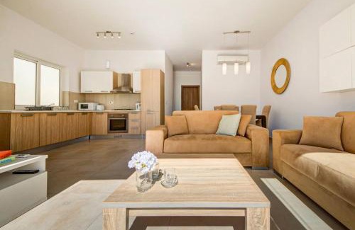 Swieqi Apartment | Ortigia Penthouse, Private Terrace with BBQ, Distant Sea Views by Haven & Keys Malta