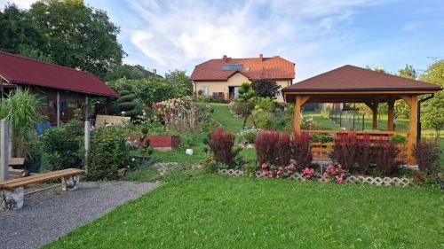 Nowa Słupia House | Orzechowa Zagroda