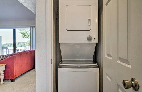 Osage Beach Apartment | Osage Beach Condo with Pools and Boat Dock Access
