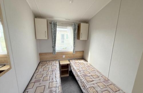 Selsey Other | Oscars Inn, West Sands, Seal Bay Resort