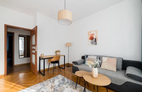 Stare Miasto District Apartment | Osiedle Przyjaźni Deluxe Apartment by BookingHost