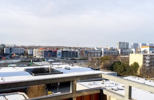 Stare Miasto District Apartment | Osiedle Zwycięstwa 20 | Studio in Poznań | Balcony