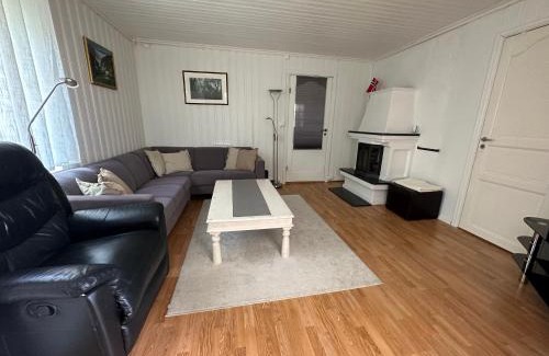 Skedsmo House | Oslo House, Nedre Kjellerstuvei, First floor, Twin Room