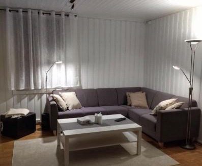 Skedsmo House | Oslo House, Nedre Kjellerstuvei, First floor, Twin Room