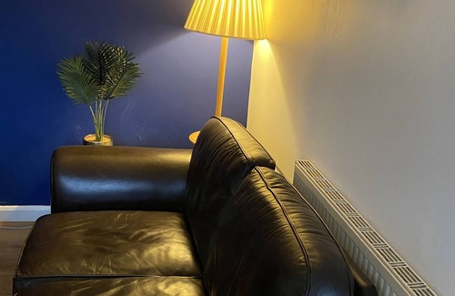 Derby House | Osmaston Park 4 bedrooms house with 7 beds, Free Wi-Fi, parking, washing machine