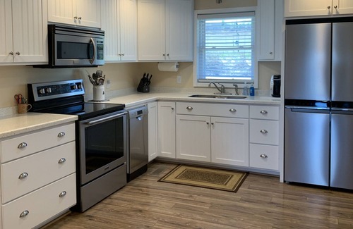 Town of Benton Cottage | Osprey Cove on Seneca Lake - Sit Back, Relax, Enjoy!