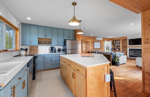 Malpeque Cottage | Osprey’s Landing - Executive Oceanfront Beach House