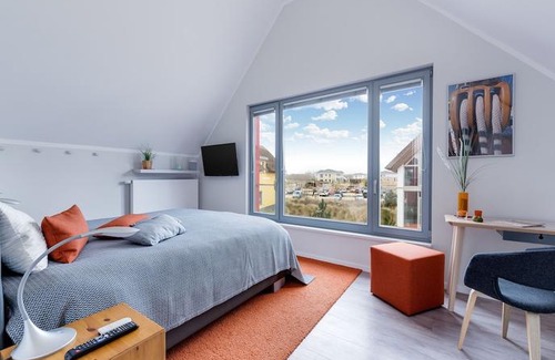 Heiligenhafen House | Ostsee - Reetdachhaus Nr 14 'Dasrotehaus' Im Strand Resort