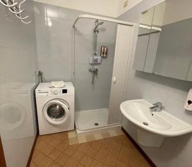 Preganziol Apartment | OTB Italia 1 - Luminoso appartamento tra Venezia e Treviso con Terrazza e Posto auto Coperto