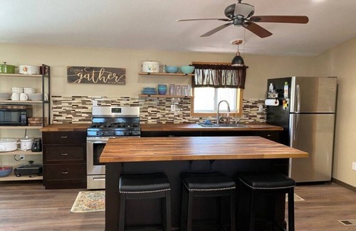 Battle Lake Cabin | Ottertail River Landing, Sleeps 10