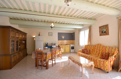 Saint-Saturnin-les-Apt Villa | OULIVADE Luberon in Provence. 4 kms from ROUSSILLON Villa for 6 people