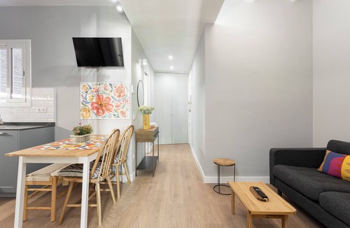El Parc i la Llacuna del Poblenou Apartment | Our apartment offers the best of both worlds — easy access to the city's vibrant highlights and a quiet escape to unwind.