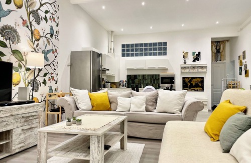 Vizivaros Apartment | Our charming spacious family friendly home in lovely Budapest near the Castle