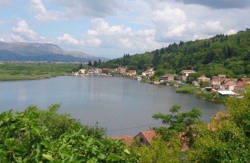 Slivno House | Our house is in a small village on the lake and 4 km from the beach
