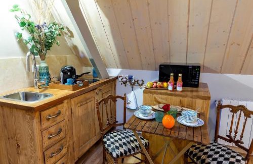 Saint-Valery-sur-Somme Apartment | OURS EN BAY - Studio Cocon pour amoureux avec parking gratuit tout à pieds - près de la Chapelle des marins et de la Baie