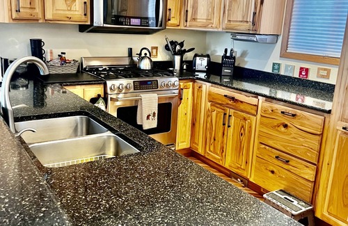 Hayward Cabin | Outdoor adventure getaway, on lake Nelson, Hayward WI