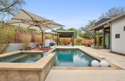 West Congress House | Outdoor Oasis with Private Pool + Spa - The Nest!