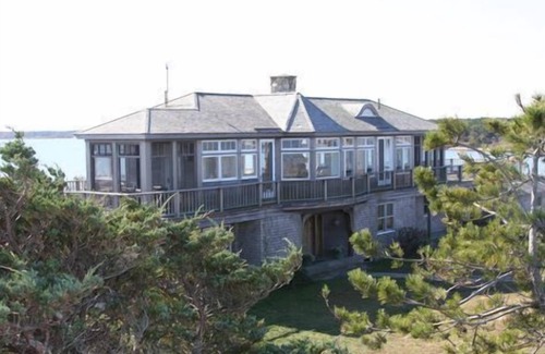 Edgartown House | Outermost House - Please go to https:/www.vrbo.com/4098933