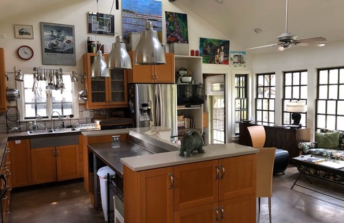 Winston - Salem House | Outrageous House In The Woods
