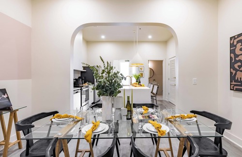 Five Points House | Outrider 112 by AvantStay | Close to Broadway