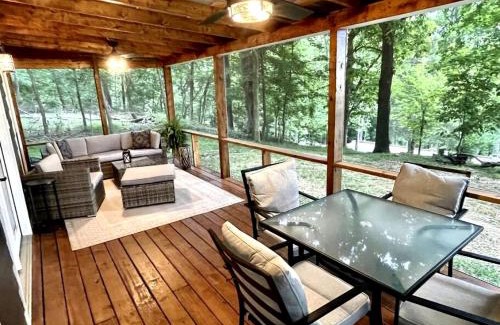 Cadiz House | Outstanding Lakefront Cottage with Fire Pit in Cadiz, Kentucky
