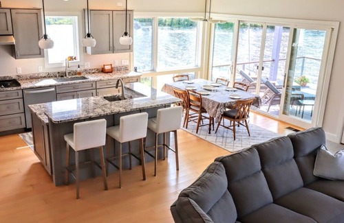 Crystal Beach House | Outstanding Lakefront home- Bomoseen Vermont- 3 BR, 4 Baths. Views galore!