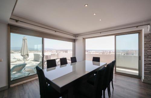 Portimao Apartment | Outstanding penthouse with amazing sea views