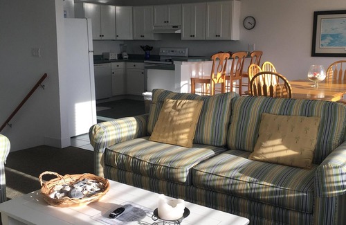 Ocracoke House | Outstanding Views of Pamlico Sound and Sunsets