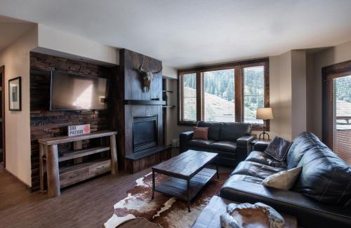 Winter Park Apartment | Outstanding Zephyr Mountain Lodge Condo with Ski Slope Views condo