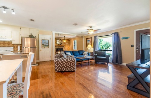 East Pensacola Heights House | Over The Hill By The Bayou- New Listing in Pensacola Heights with Pool!