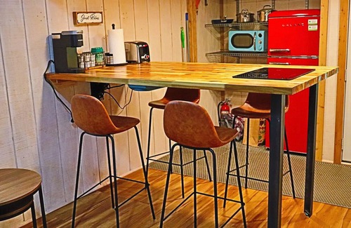 Clarkesville Cabin | Overlook National Forest, Cozy cabin with hot tub and firepit.