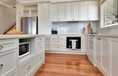 Wangi Wangi House | Overlook Nook - The Best Views in the Area