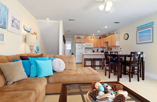 Port St. Joe House | Overlooking The Pool and Pond~ Short Walk To Beach