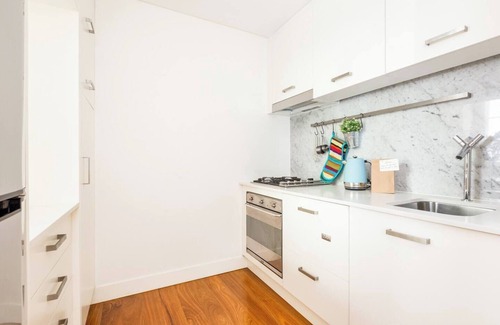 Surry Hills Apartment | Oversized Designer Warehouse in Surry Hills/City