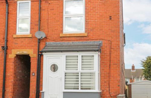Chesterfield House | Overton