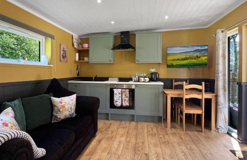 South Molton Cabin | Owls Nest Lodge
